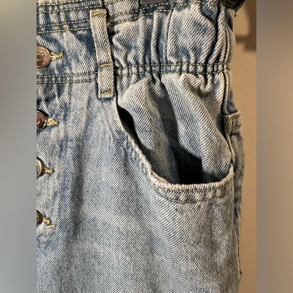 Zara High Rise Paper Bag Waist Jeans - Picture 4 of 11